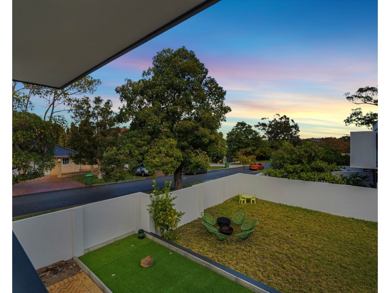 1 Neville Road, Dalkeith WA 6009