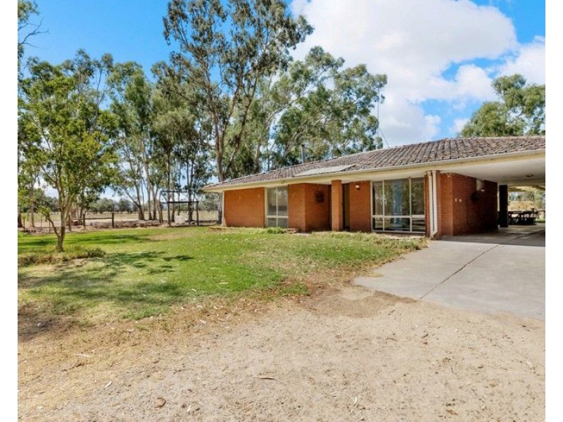 35 Malek Drive, Mardella WA 6125