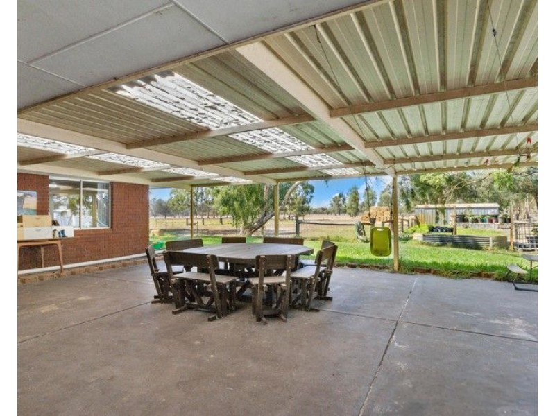 35 Malek Drive, Mardella WA 6125