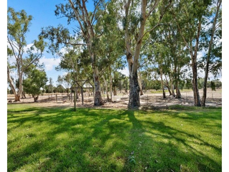 35 Malek Drive, Mardella WA 6125