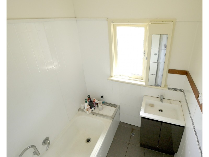 9 Digby Street, Rangeway WA 6530