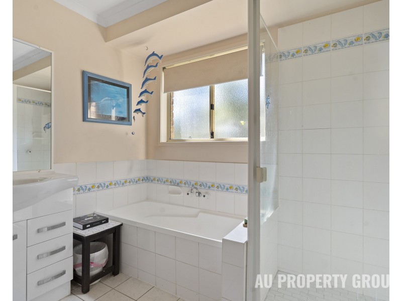 14 Batavia Court, Park Ridge South QLD 4125