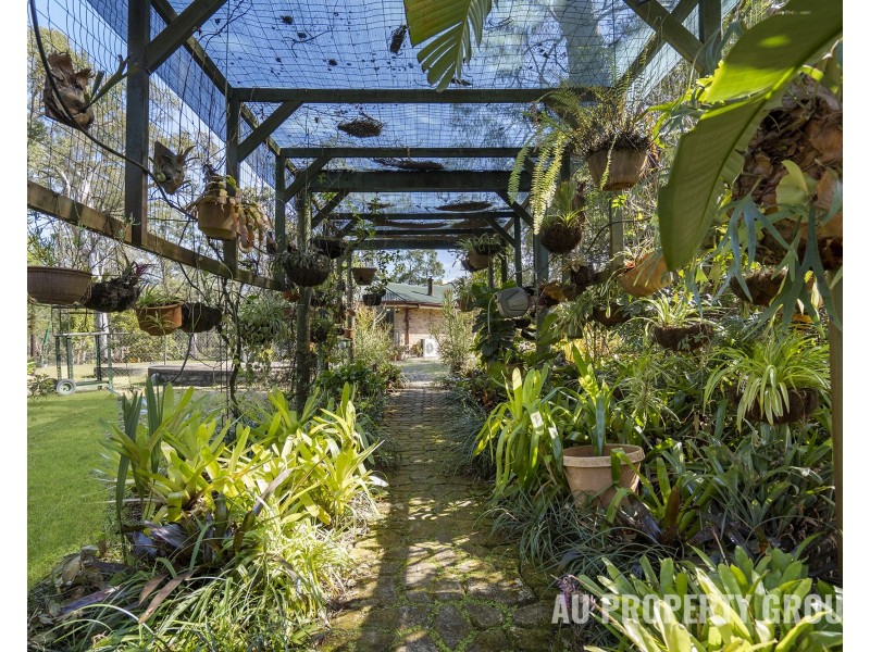 14 Batavia Court, Park Ridge South QLD 4125