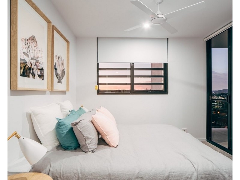 803/28 Wolseley Street, Woolloongabba QLD 4102