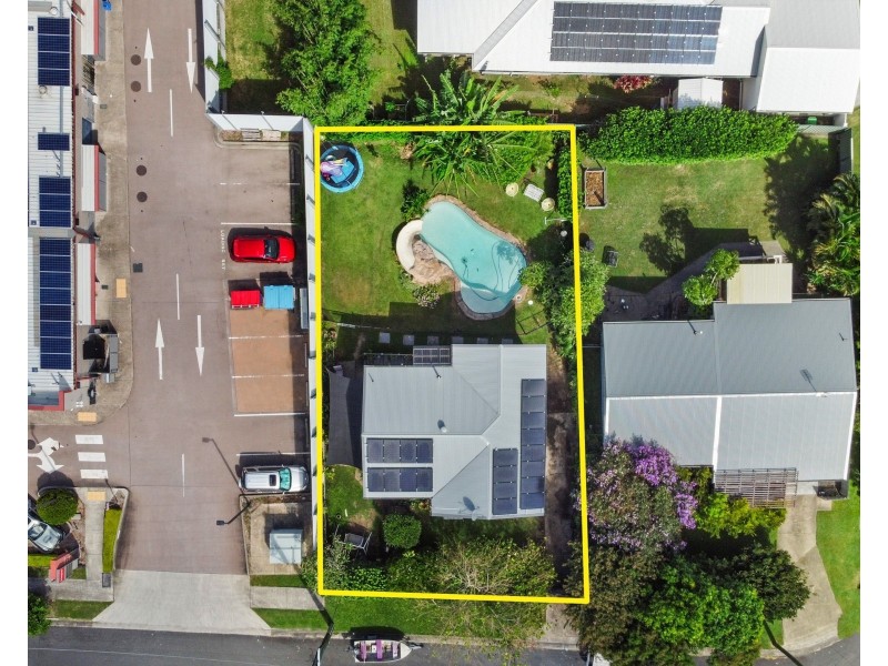 3 @ Sundowner ct, Mermaid Waters QLD 4218