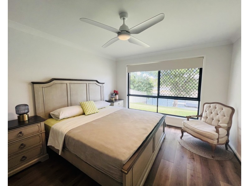 3 @ Sundowner ct, Mermaid Waters QLD 4218