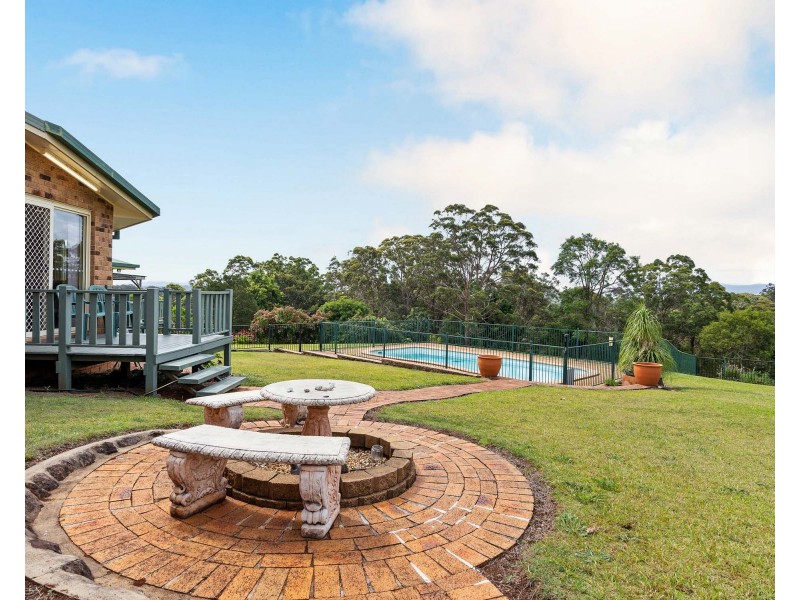 26 Highview Crescent, Modanville NSW 2480