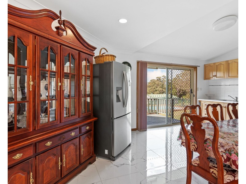 26 Highview Crescent, Modanville NSW 2480