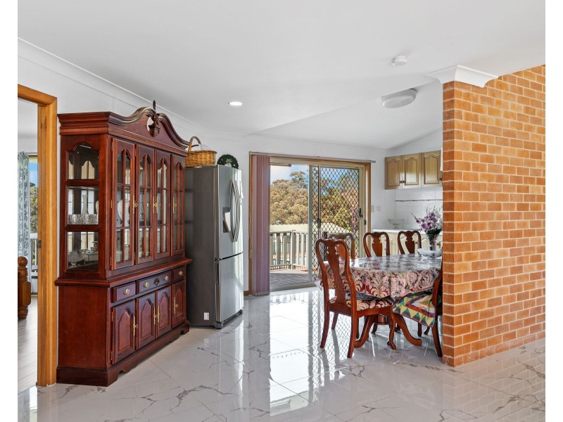 26 Highview Crescent, Modanville NSW 2480