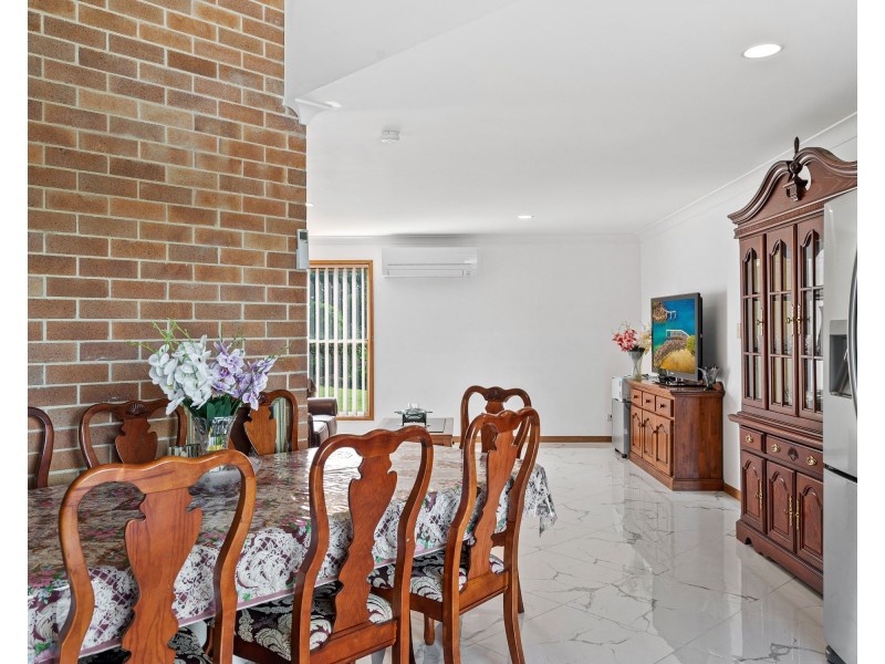 26 Highview Crescent, Modanville NSW 2480