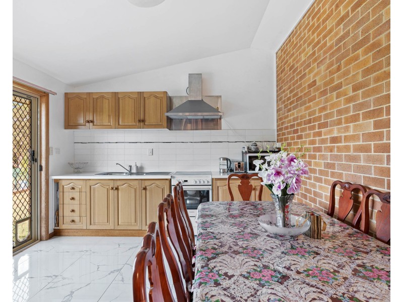 26 Highview Crescent, Modanville NSW 2480