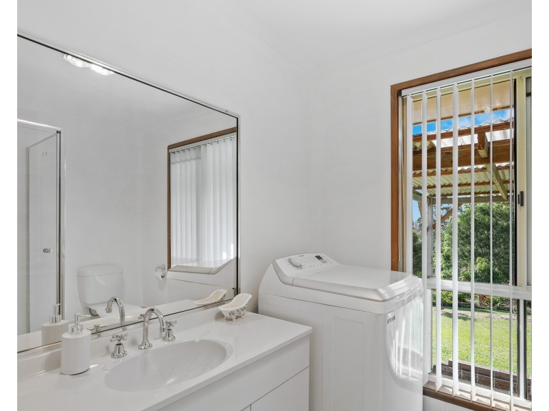 26 Highview Crescent, Modanville NSW 2480