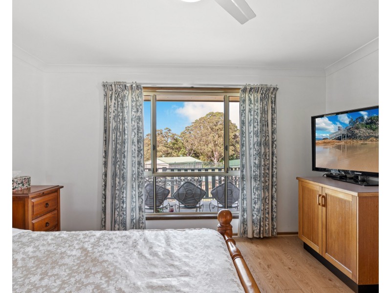 26 Highview Crescent, Modanville NSW 2480