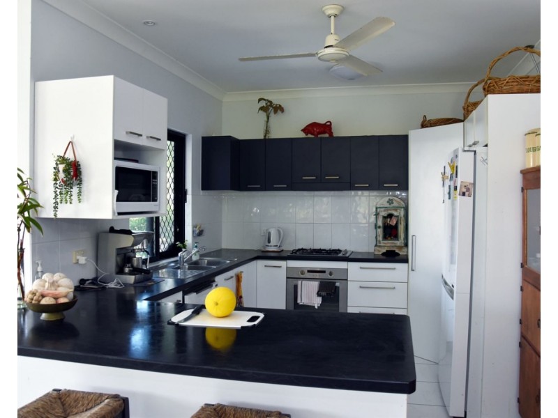 12 Virginia Court, Balgal Beach QLD 4816