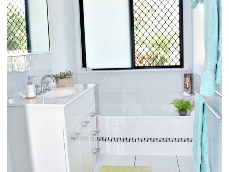 12 Virginia Court, Balgal Beach QLD 4816