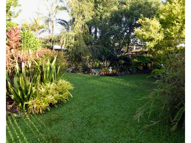 12 Virginia Court, Balgal Beach QLD 4816
