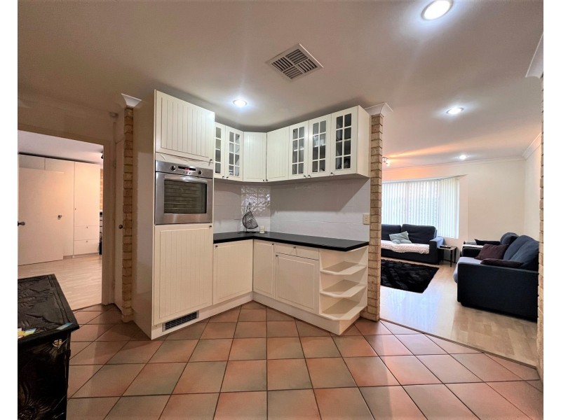 58 Sylvan Crescent, Leeming WA 6149