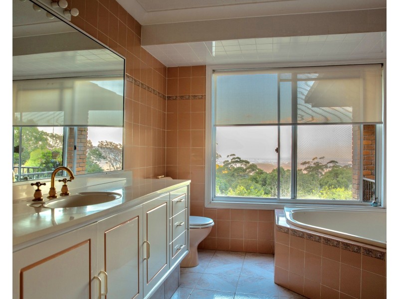 83 Bateke Road, Tamborine Mountain QLD 4272