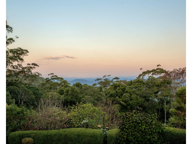 83 Bateke Road, Tamborine Mountain QLD 4272
