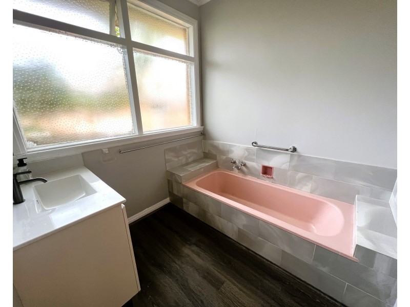 41 Iona Avenue, Belmont VIC 3216