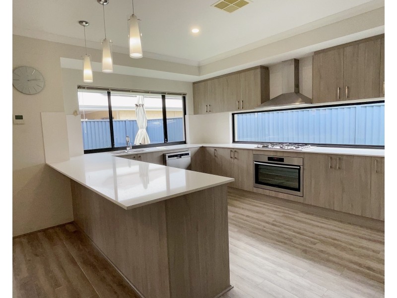 4 Kadgo Rise, Baldivis WA 6171