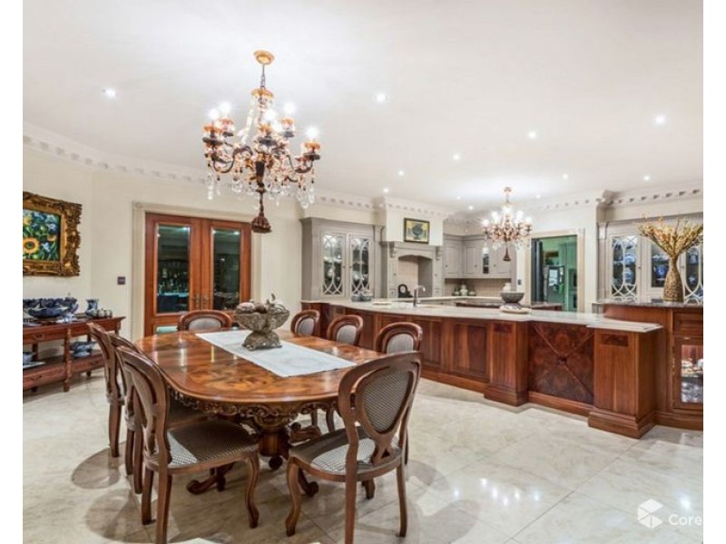 11 Livingstone Drive, Canning Vale WA 6155