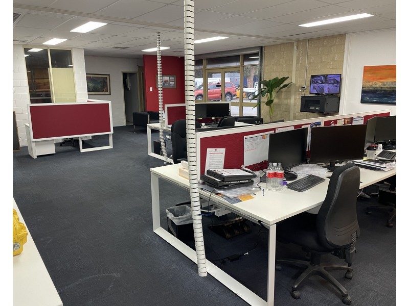 8 Edison Circuit, East Rockingham WA 6168