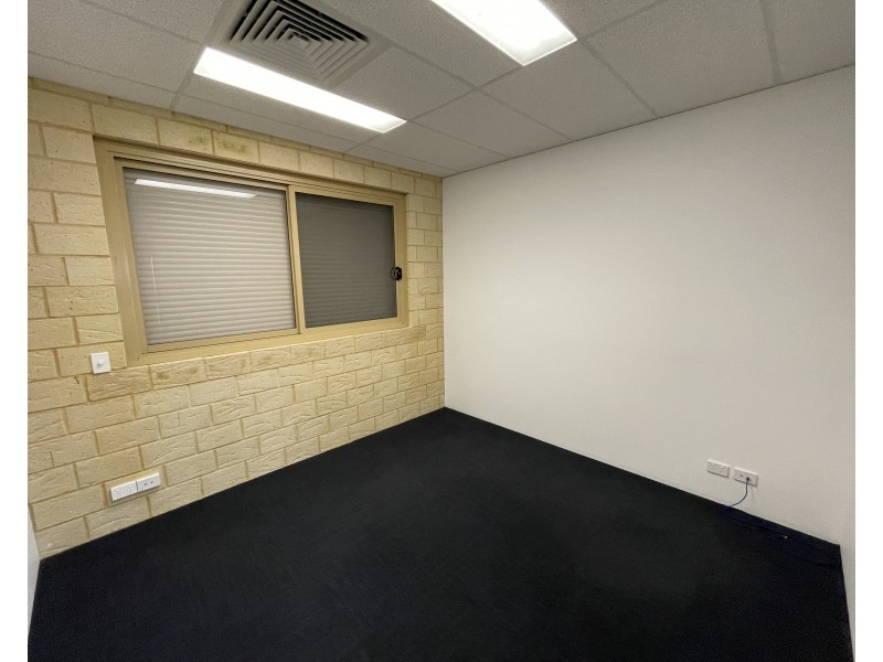 8 Edison Circuit, East Rockingham WA 6168