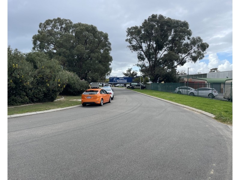 8 Edison Circuit, East Rockingham WA 6168