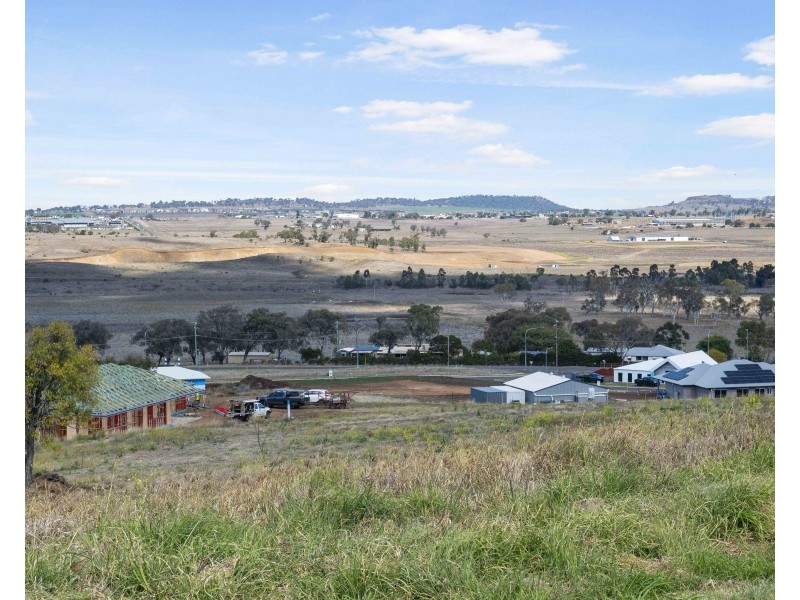 12 Fahy Court, Gowrie Junction QLD 4352