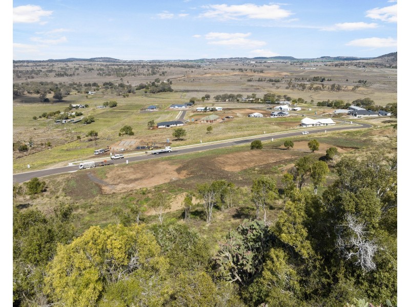 12 Fahy Court, Gowrie Junction QLD 4352