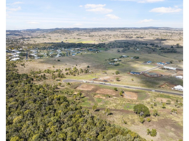 14 Fahy Court, Gowrie Junction QLD 4352