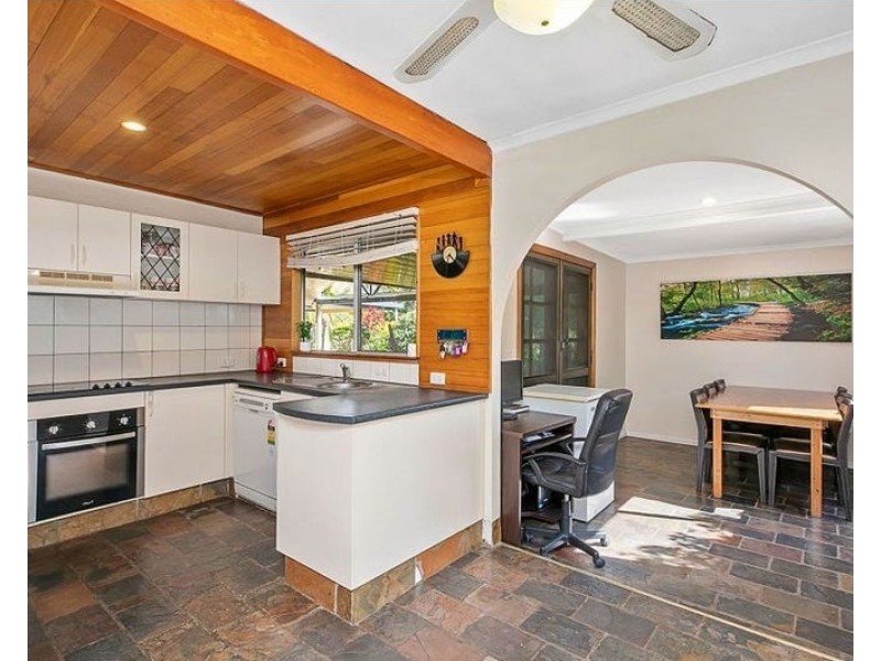 4 Kinross Road, Thornlands QLD 4164