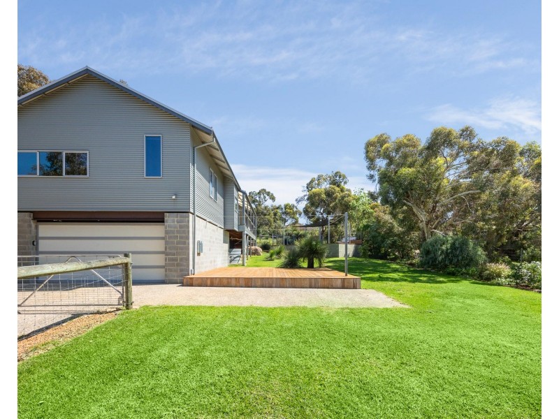 43 Throssell Road, Swan View WA 6056