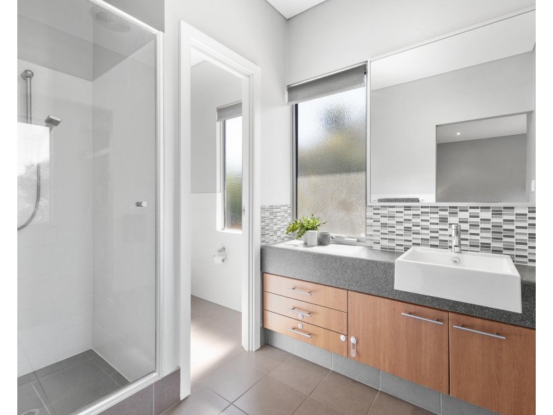 43 Throssell Road, Swan View WA 6056