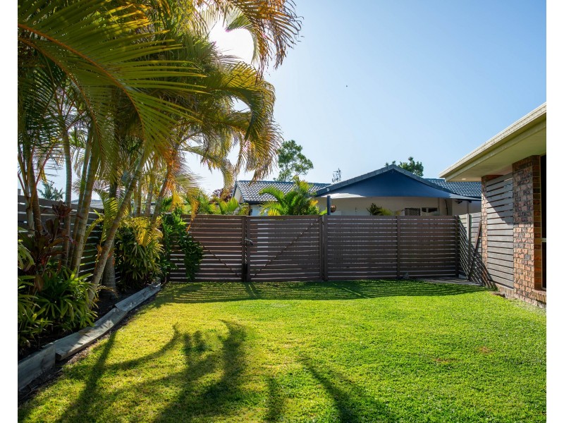 1/23 Coventry Court, Labrador QLD 4215