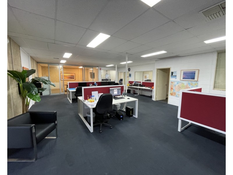 8 Edison Circuit, East Rockingham WA 6168