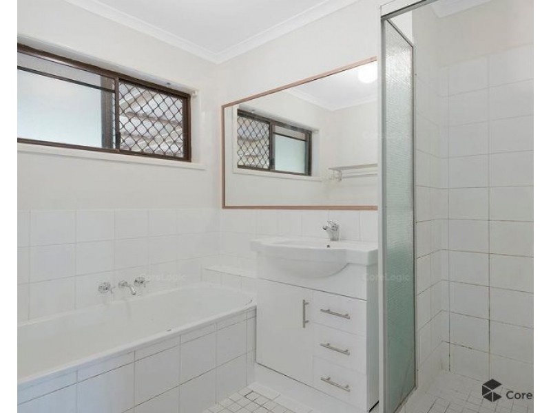 40 Ivanhoe Drive, Bethania QLD 4205