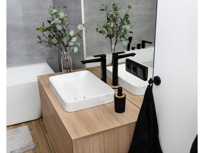 12.01/12-18 Crombie St, Milton QLD 4064