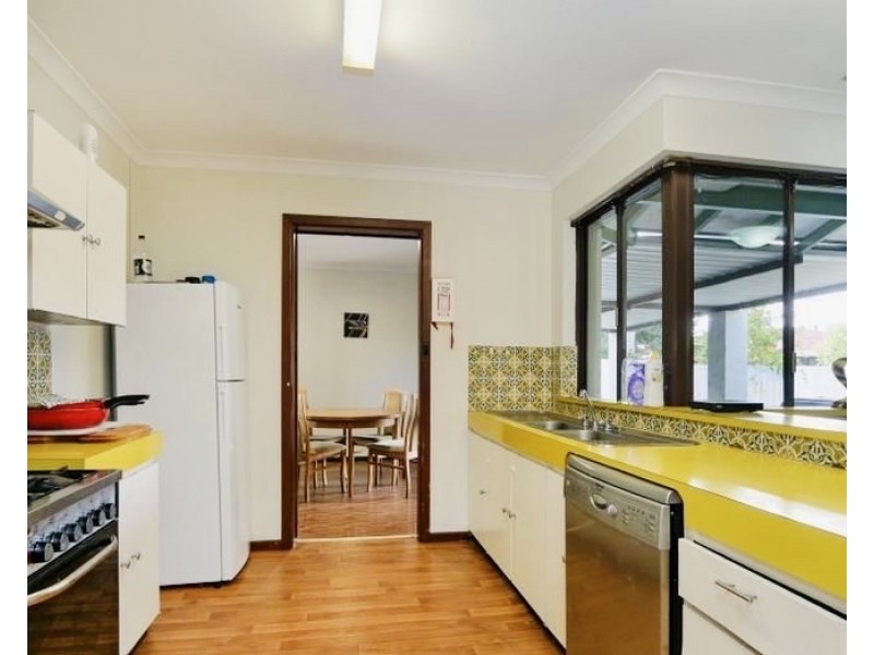 15 Mirrela Way, Riverton WA 6148