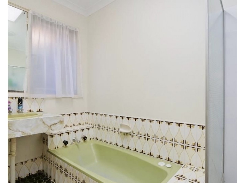 15 Mirrela Way, Riverton WA 6148