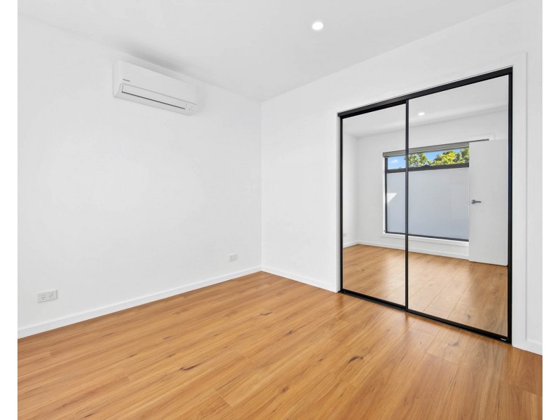 3/26 McLennan Street, Braybrook VIC 3019