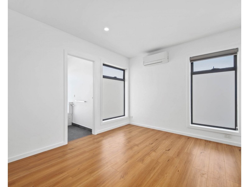 3/26 McLennan Street, Braybrook VIC 3019