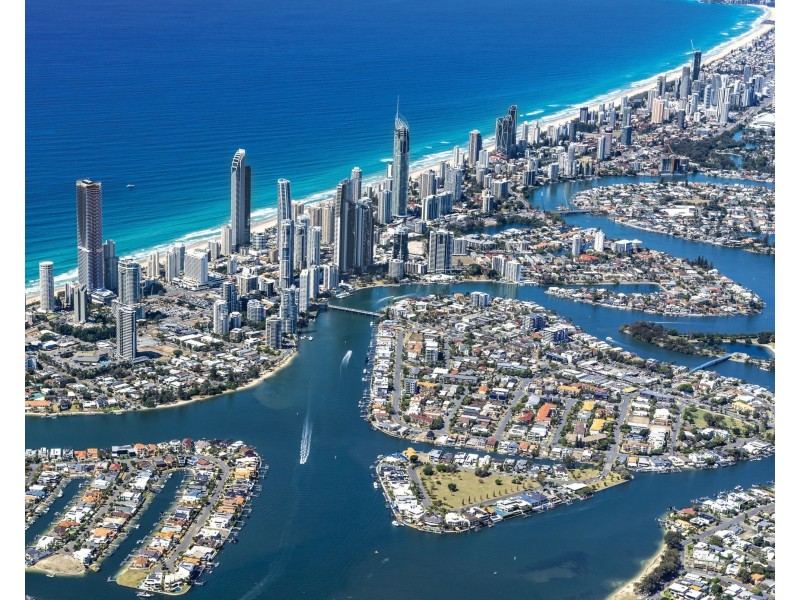 Chevron Island QLD 4217