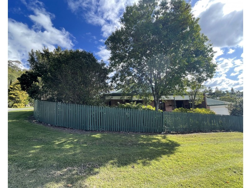 Pacific Pines QLD 4211