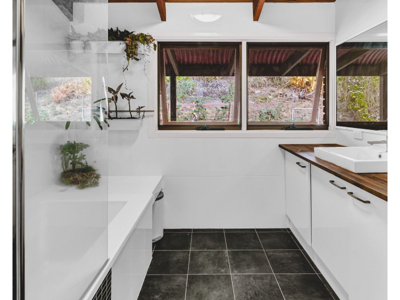 8-16 Sawrey Court, Tamborine QLD 4270