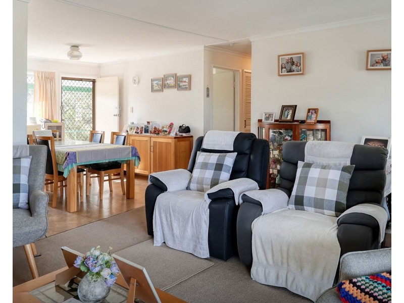 7 Onak Crescent, Springwood QLD 4127