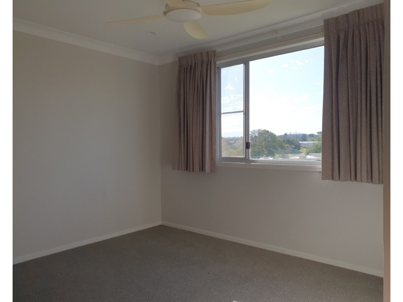 214 Logan Street, Tenterfield NSW 2372