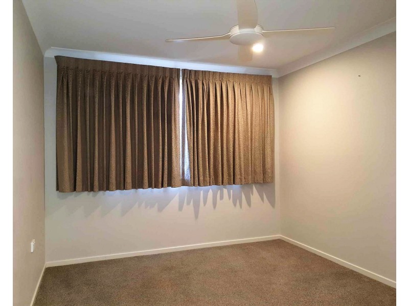 214 Logan Street, Tenterfield NSW 2372