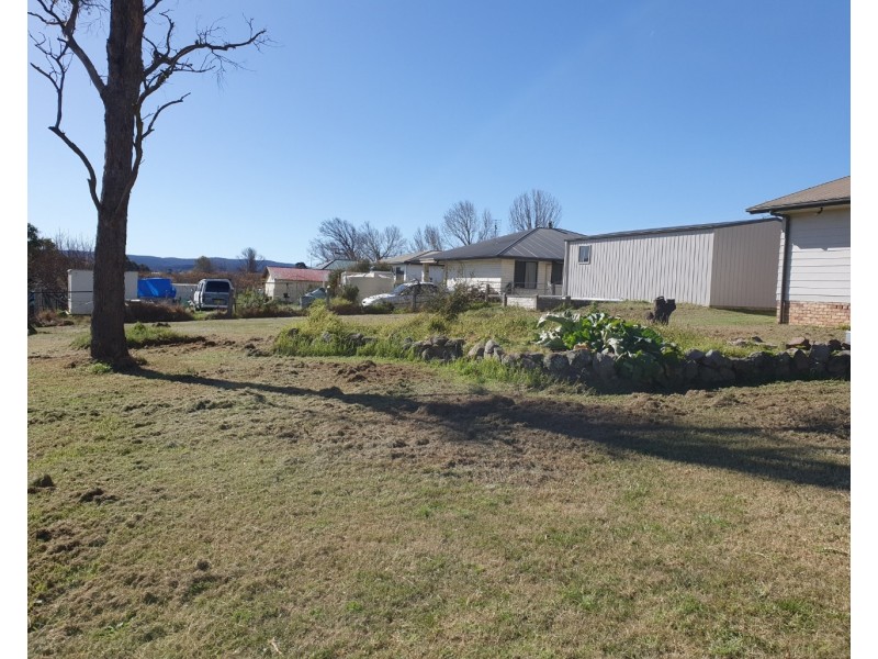 214 Logan Street, Tenterfield NSW 2372